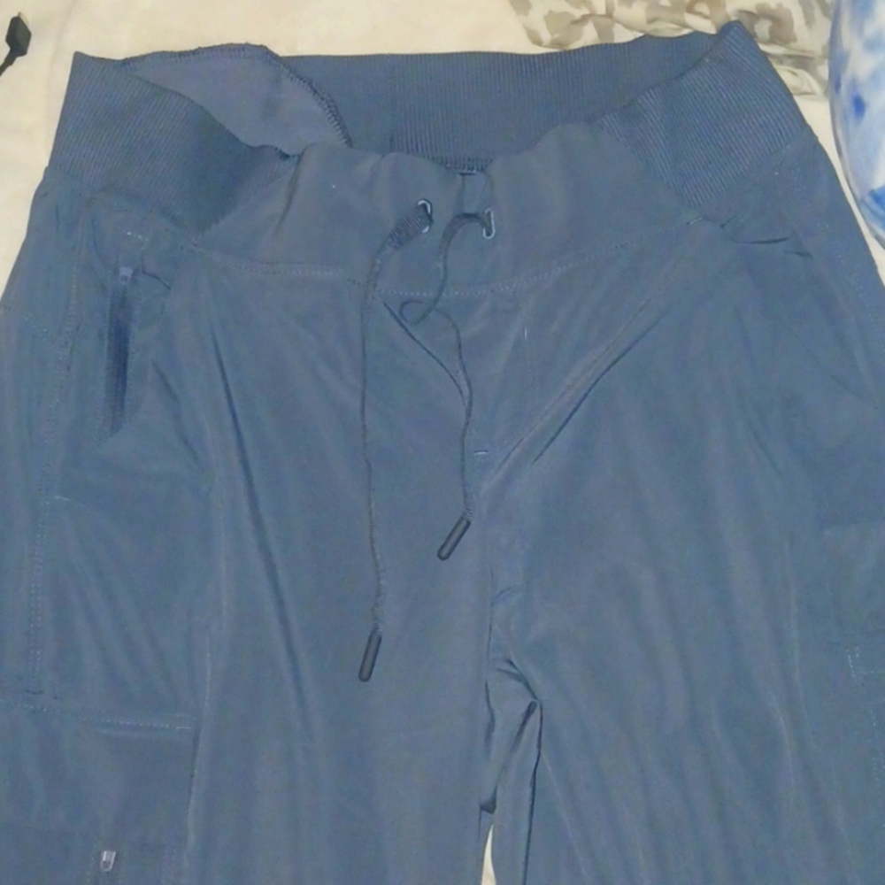 Workout pants